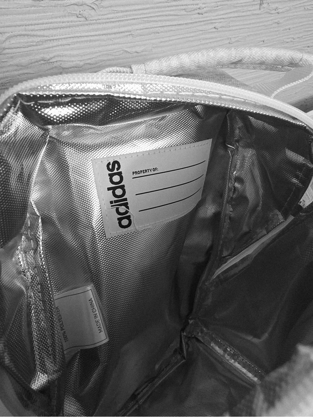 adidas light gray and rose gold insulated lunch bag - Picture 4 of 4